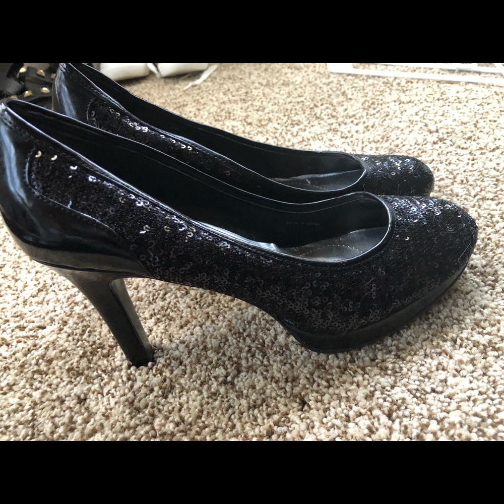 Sequin black heels - Tahari size 10 m